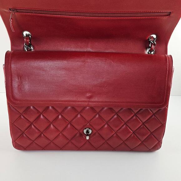 Chanel Burgundy Red Maxi Lambskin Classic Flap Bag - Picture 7 of 14